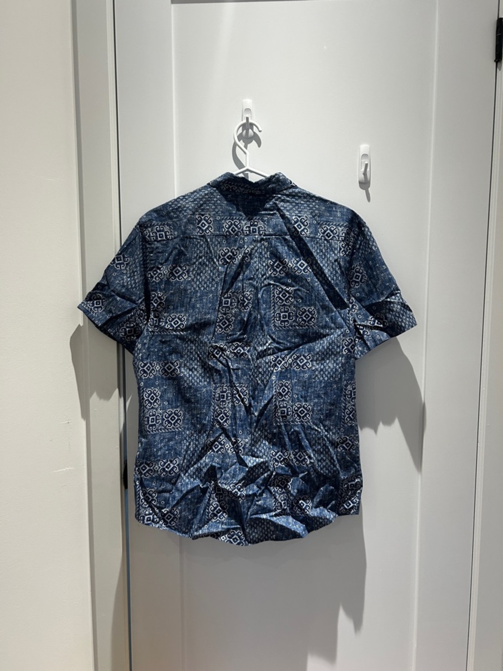 Old Navy Button Down - Picture 4 of 4